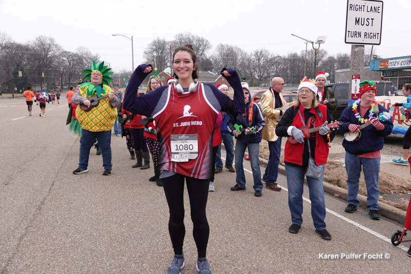 12.07.2019 Ukulele Flash Mob St Jude Marathon 061.JPG