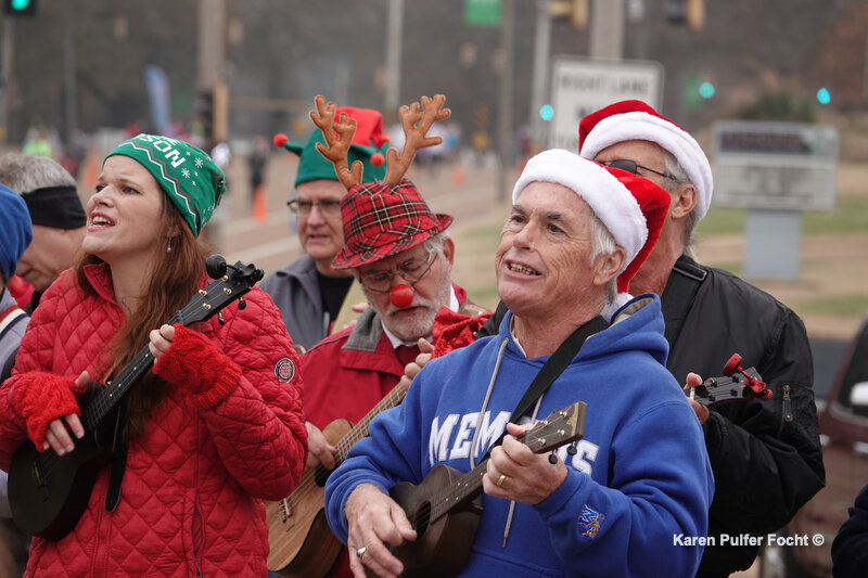 12.07.2019 Ukulele Flash Mob St Jude Marathon 067.JPG