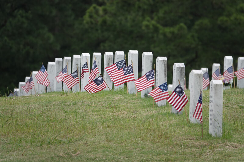 05292021 Flag Placement  ©Focht  043.JPG