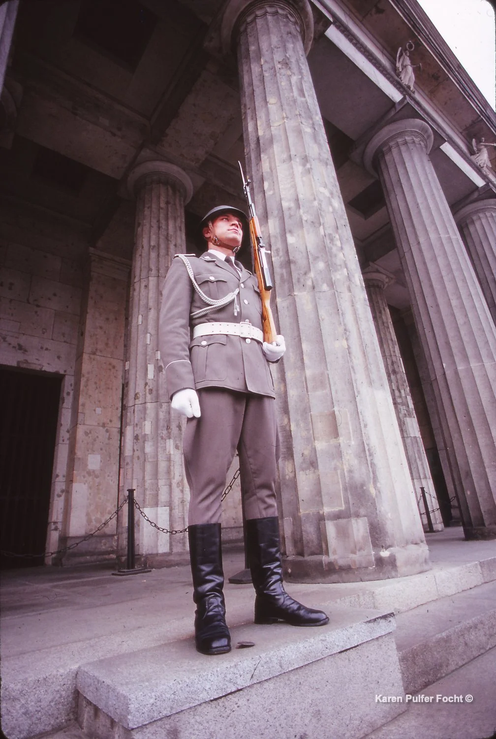 EAST BERLIN 1987  003 .JPG