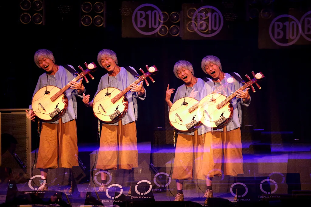 小河 Xiao He