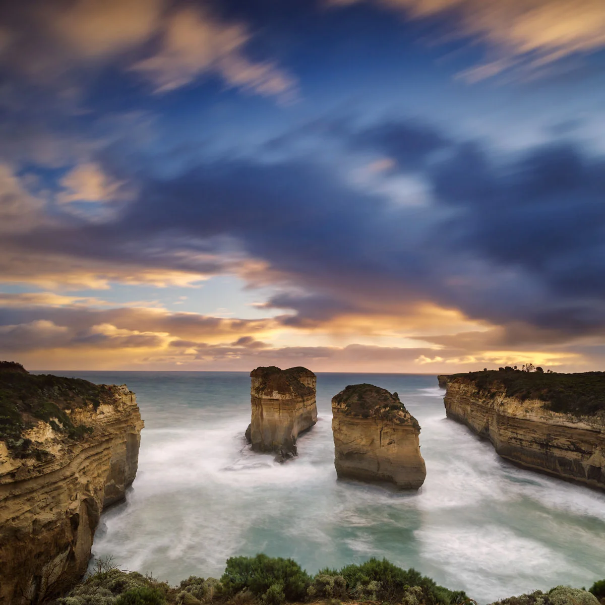 Pentax 645z, 28-45 @ 28, f16, 15 sec, ISO 100