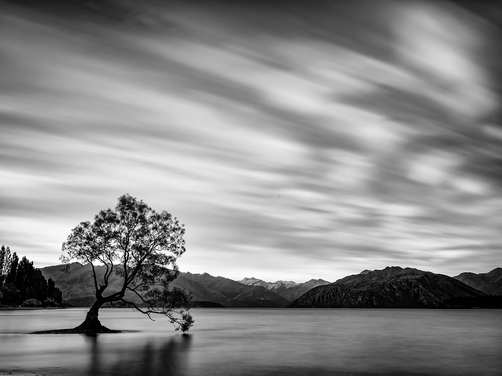 Pentax 645z, 28-45 @ 43mm @ f16, 143 sec, ISO 100