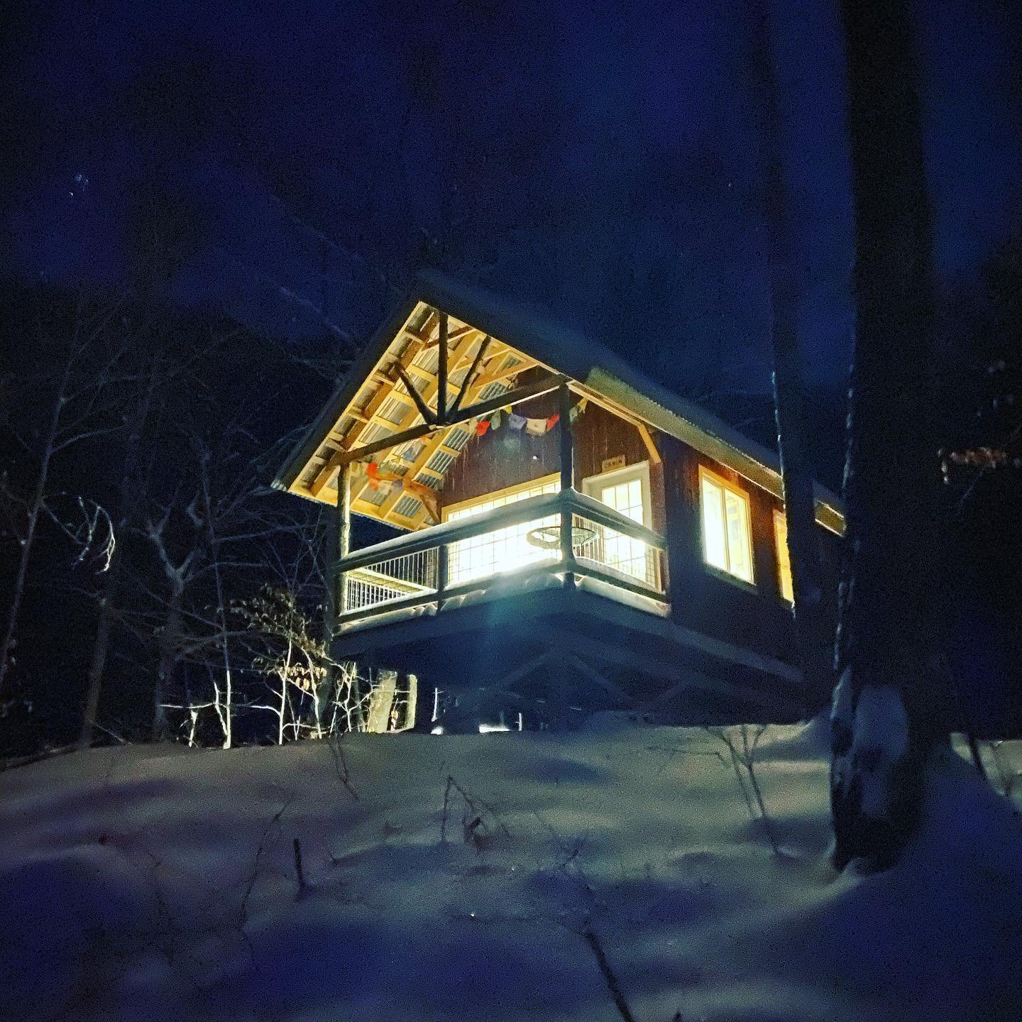 Cabin+winter.jpg