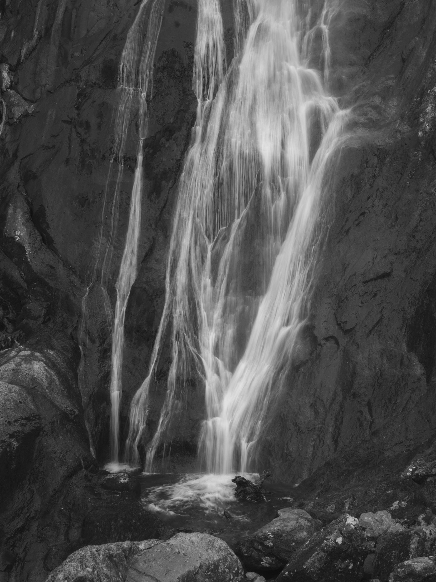 Paul Walsh - Through the Dark Light-65.jpg