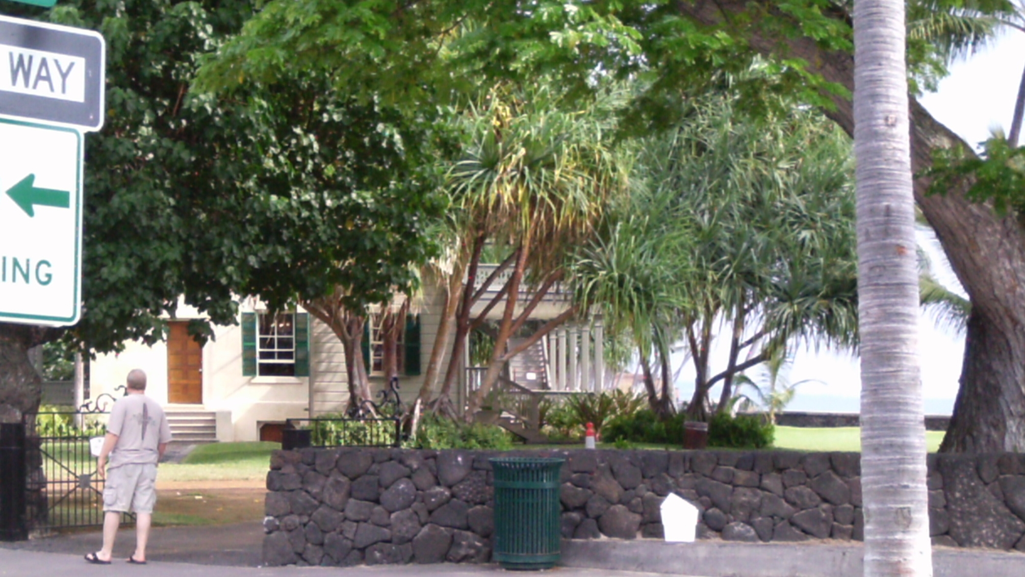 Hulihe'e Palace side view