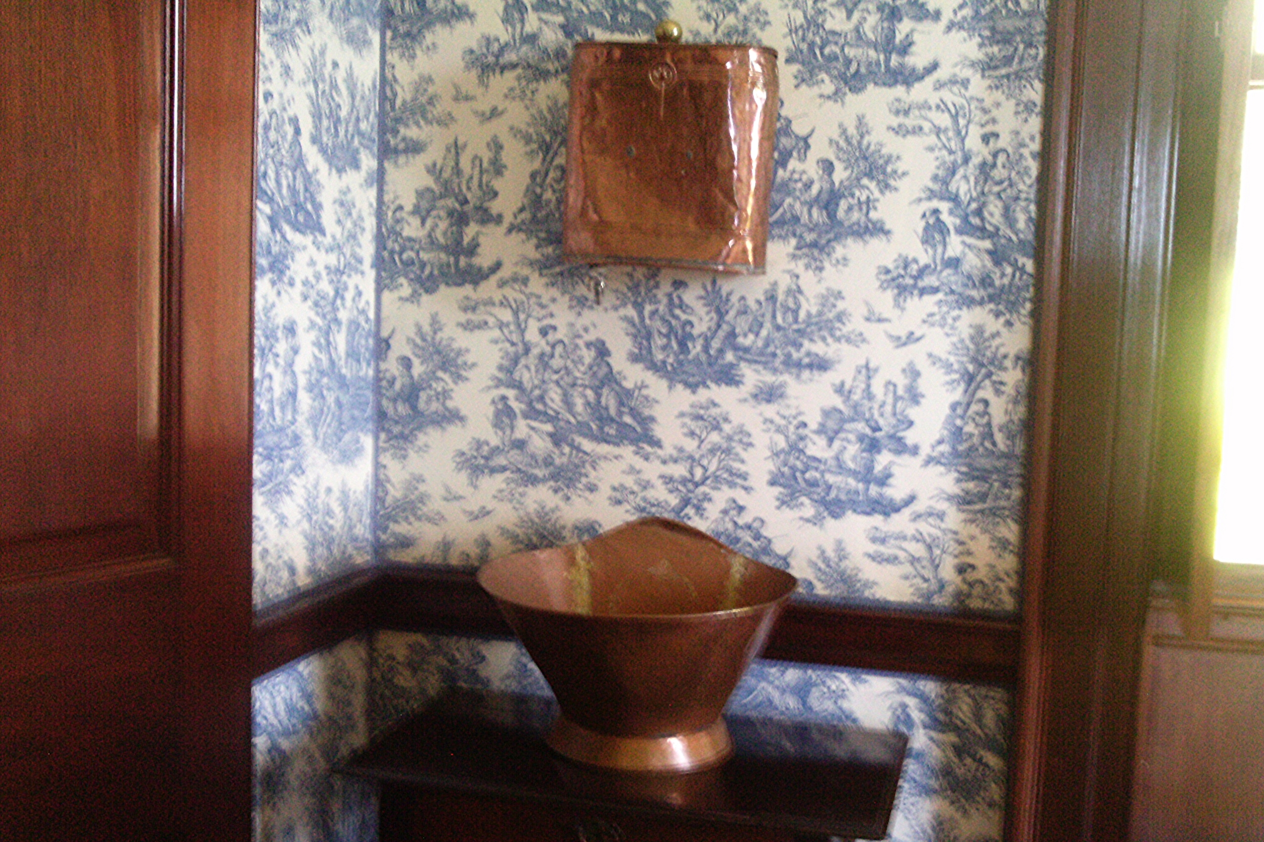 Rose Hall copper wash basin & possibly a medicine cabinet