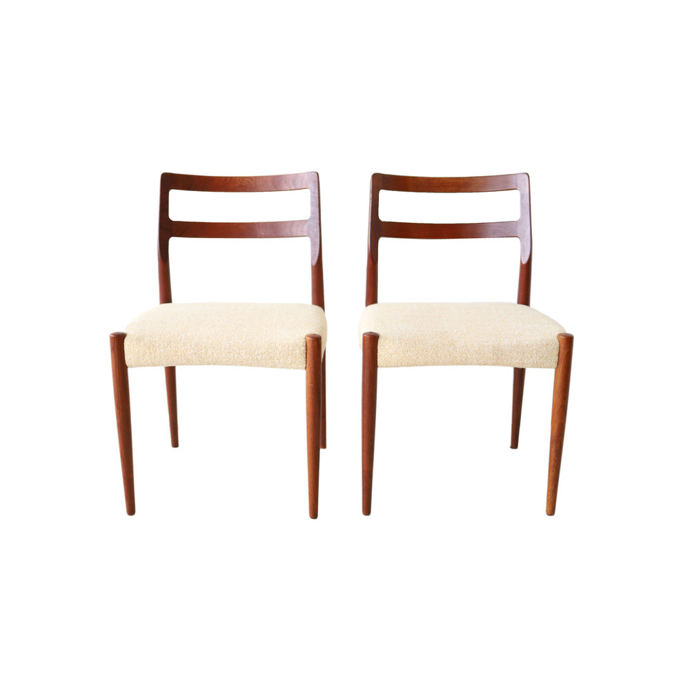 Pair Of Vintage Mid Century Modern, Mid Century Modern Danish Teak Dining Chairs