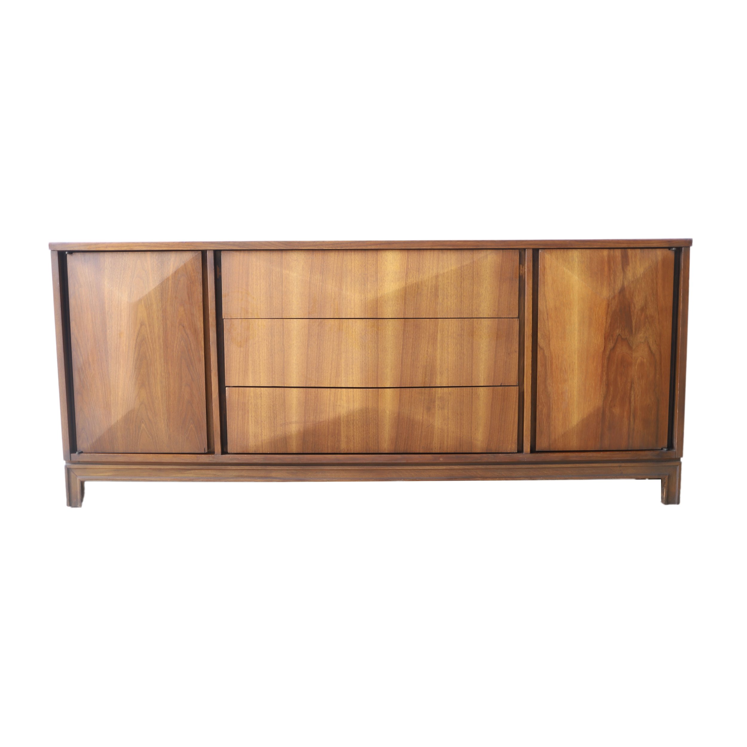 vintage mid century modern 9 drawer dresser.jpg