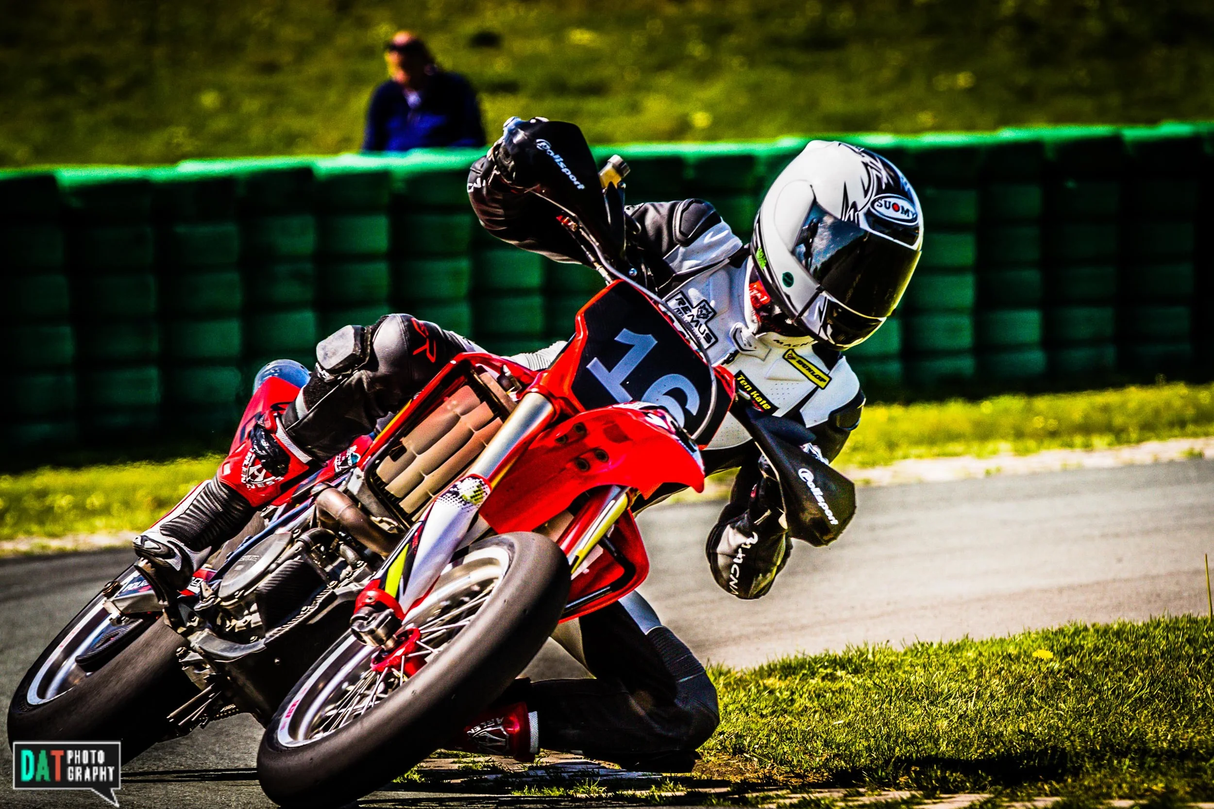 In actie op de Supermoto op Assen