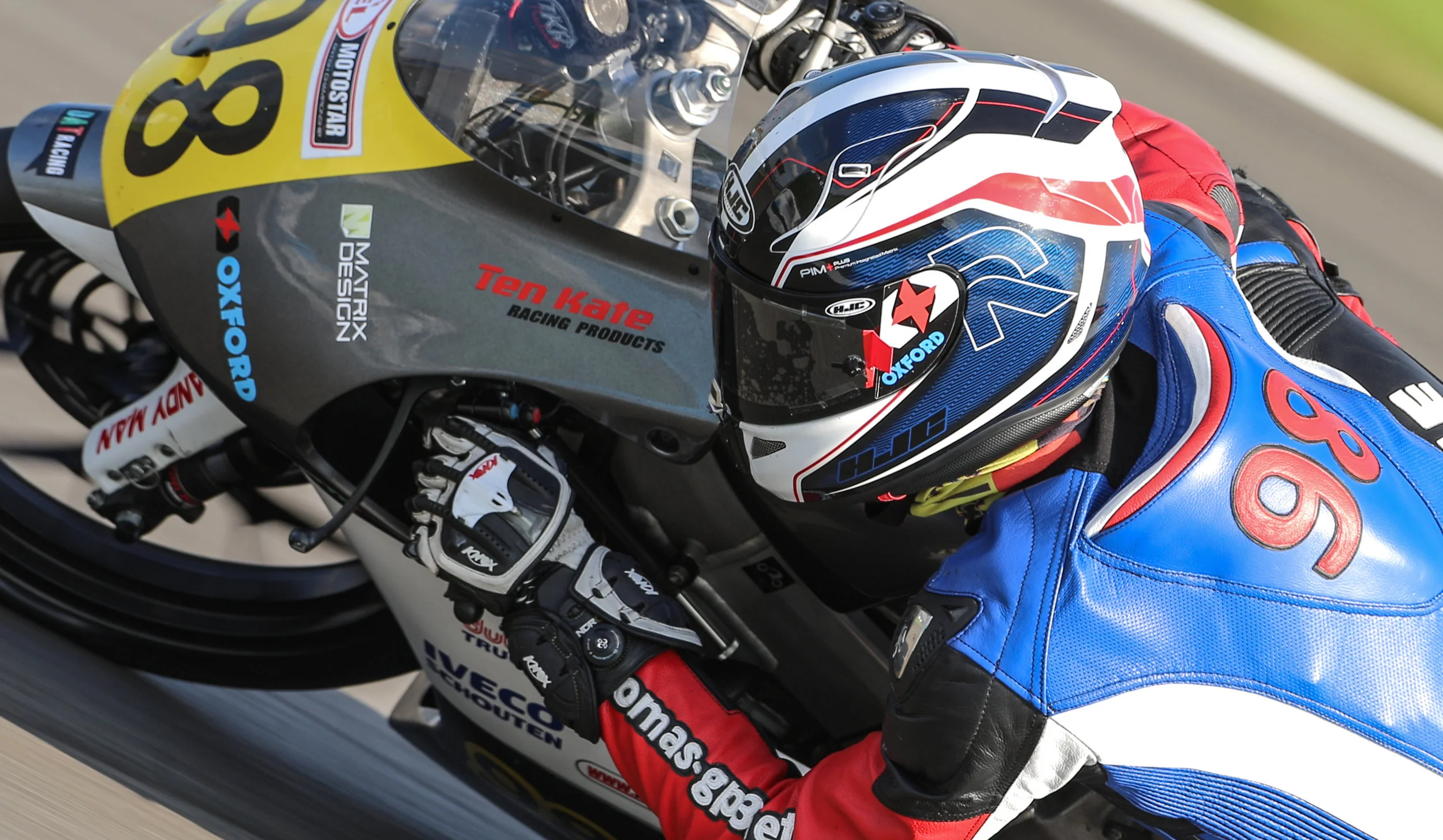 Close Up! Photo credit: Christopher Brown - Raceline Images