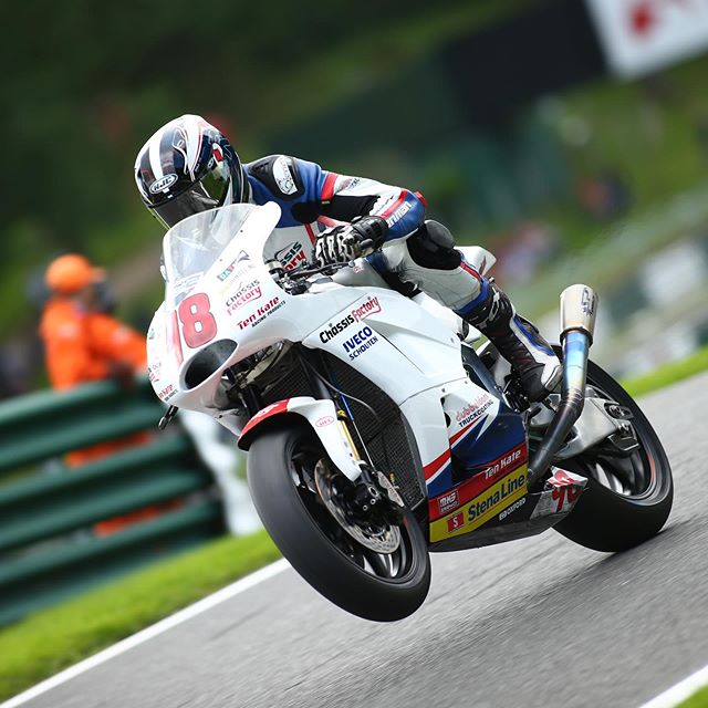 #wheeliewednesday cruising into race week 👌🏻 #oultonpark