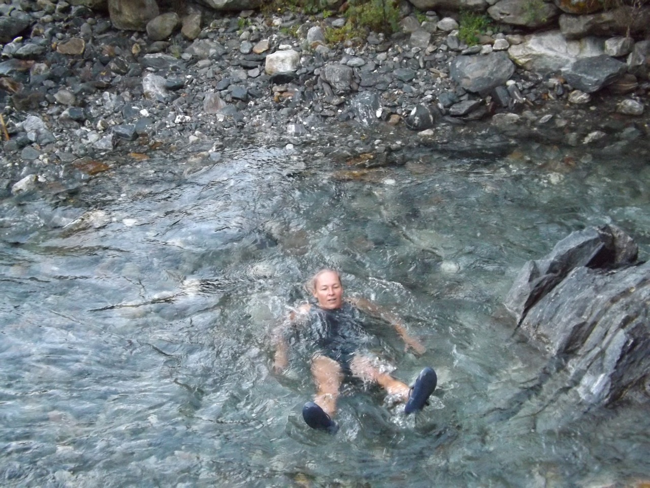 Getting a dip, Kote
