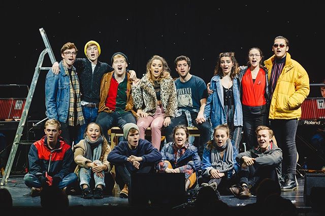 It&rsquo;s your very last chance! 💥
RENT&rsquo;s final performance opens in just 20 minutes. We are sad to go but hope we will see you there! 
#nodaybuttoday