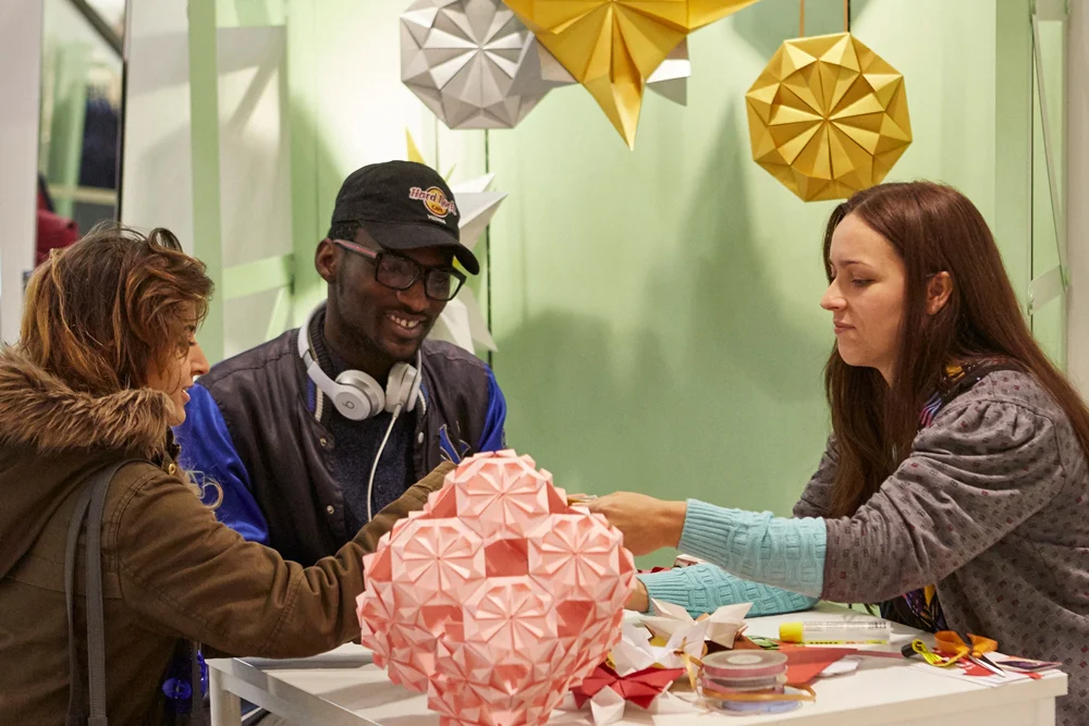 Origami H&M — Paper Artist London Foldability