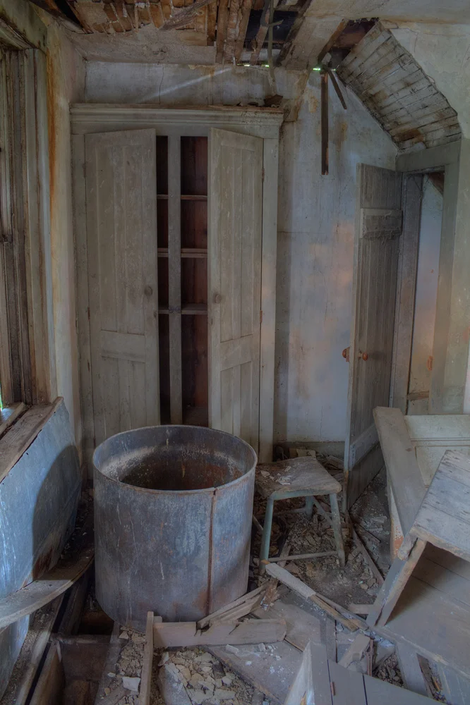 IMG_6098_099_100_tonemapped.jpg