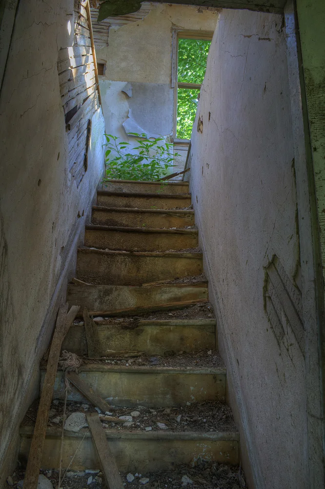 IMG_6196_7_8_tonemapped.jpg