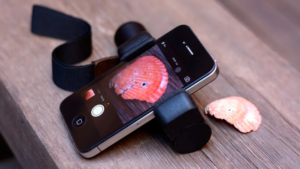 iPhone macro photography using the Shoulderpod S1 as a stand