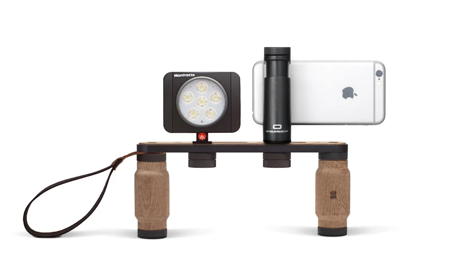 Shoulderpod X1 rig for iPhone external light