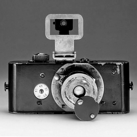 Mobile Journalism - The Leica Camera