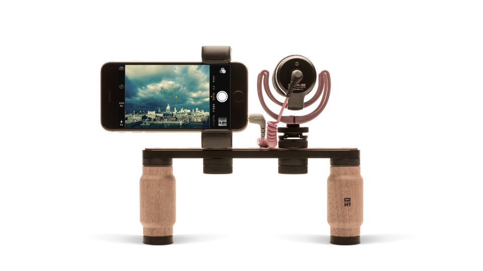 X1-06_Smartphone_Rig_iphone_mic.jpg