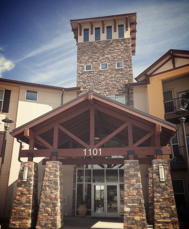 E X T E R I O R S :: Auburn Ridge Senior Living in Castle Rock, Colorado. .
.
#stonetower #splitfacestone #exposedtrusses #entry #colorado #castlerock #PWNarchitects #stonecolumns #lookout #beacon