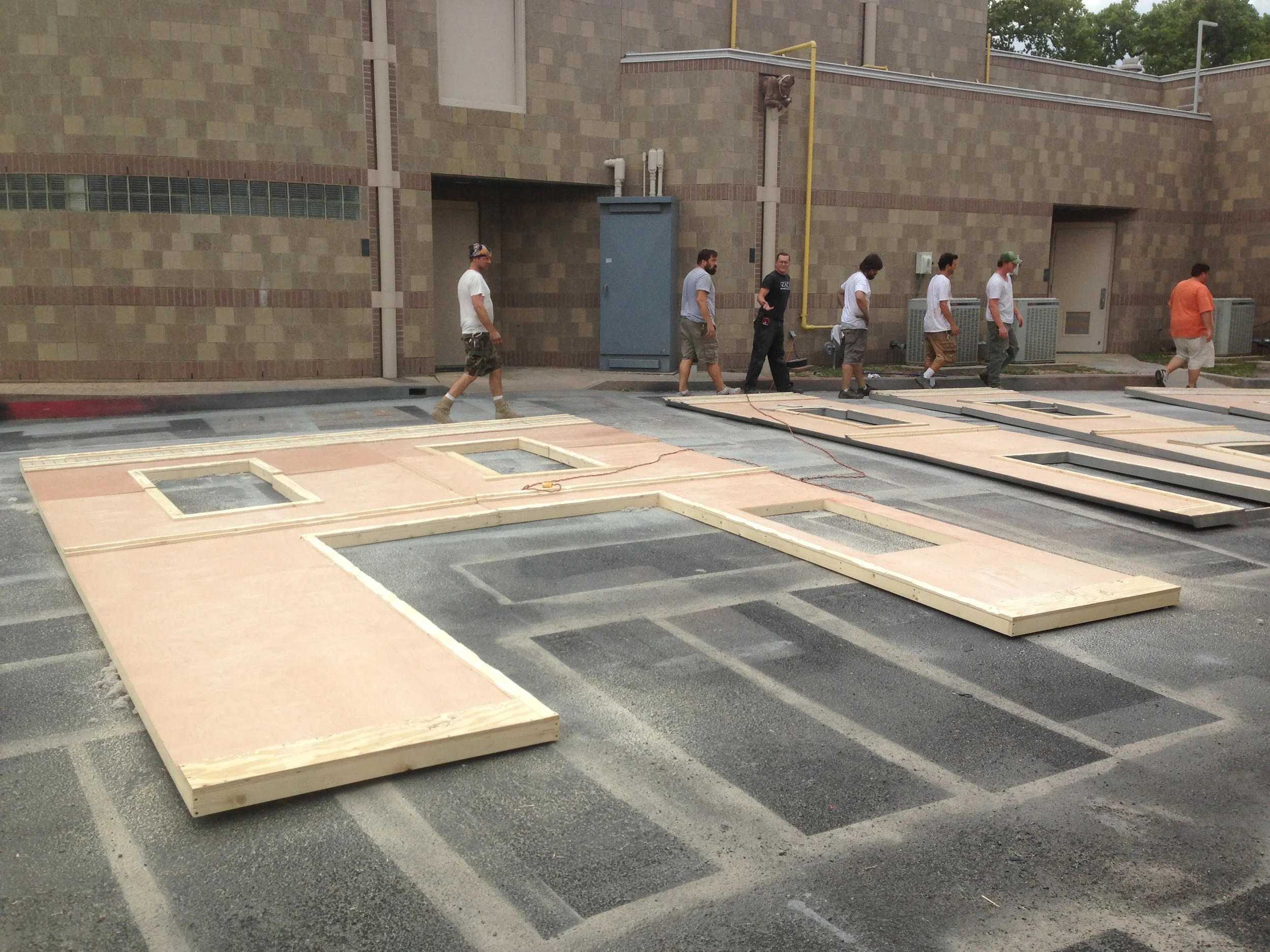   Les Misérables -&nbsp; ZACH Theatre - Shop Carpenter&nbsp; Set Designer- Cliff Simon TD- Robert Richoux Walls Progress 