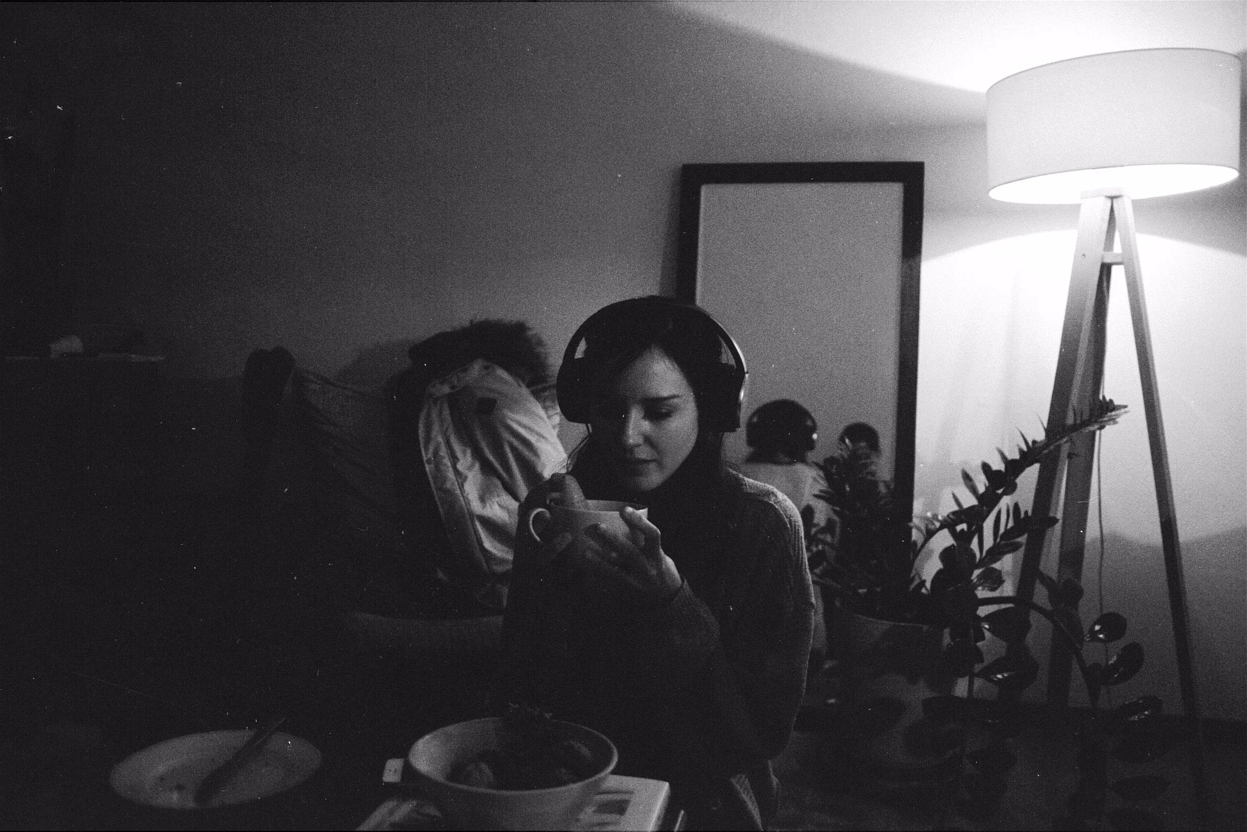 Mo with headphones.jpeg