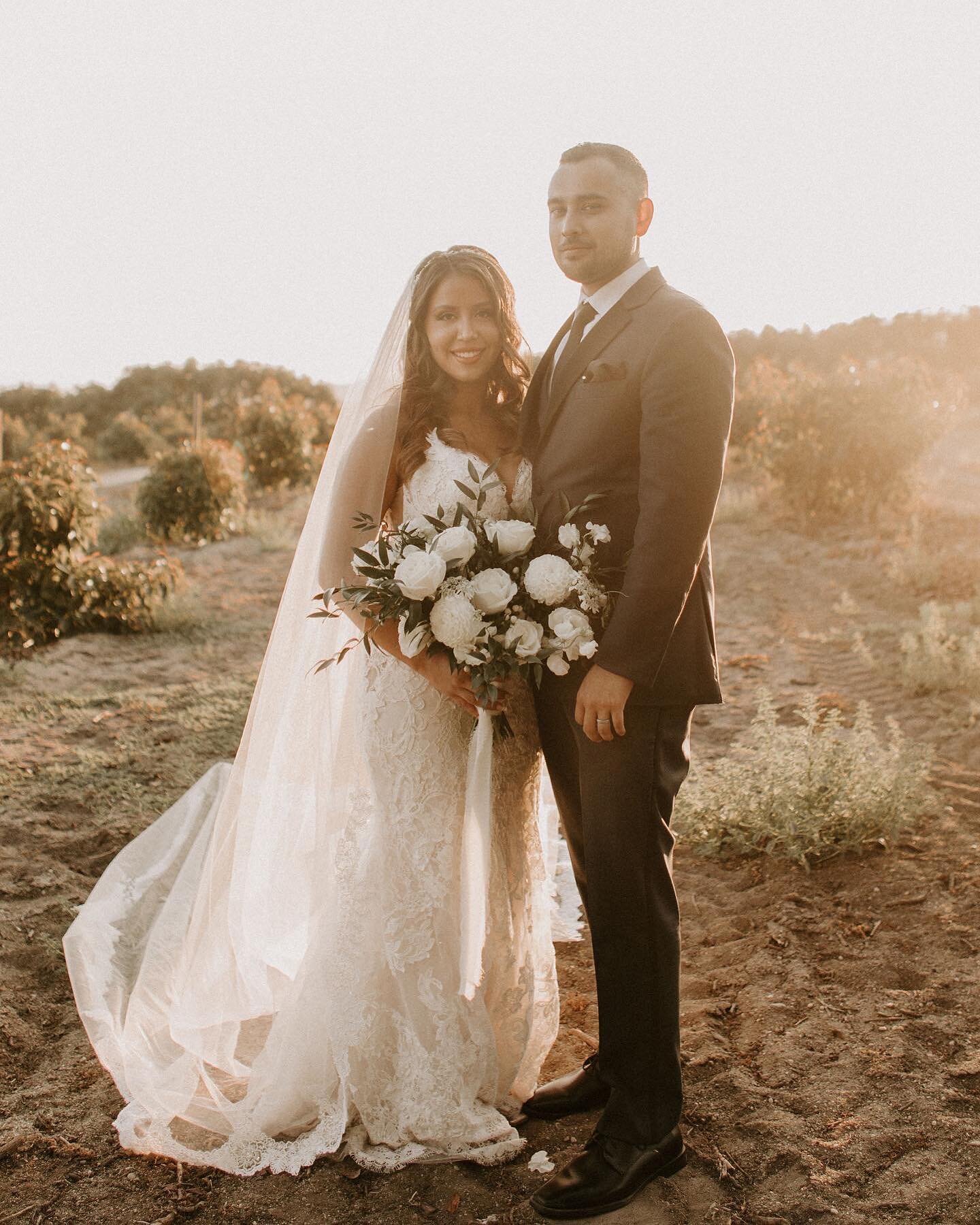 Unveiling Vanessa&rsquo;s beautiful wedding 
Hair, Airbrush Make-up &amp; 
➕ @christina_vo @unveiledbychristinavo 
Photography 📷 : @jenniferaunerphoto 
Bride : @vanesssssaaah 
#unveiledbychristinavo