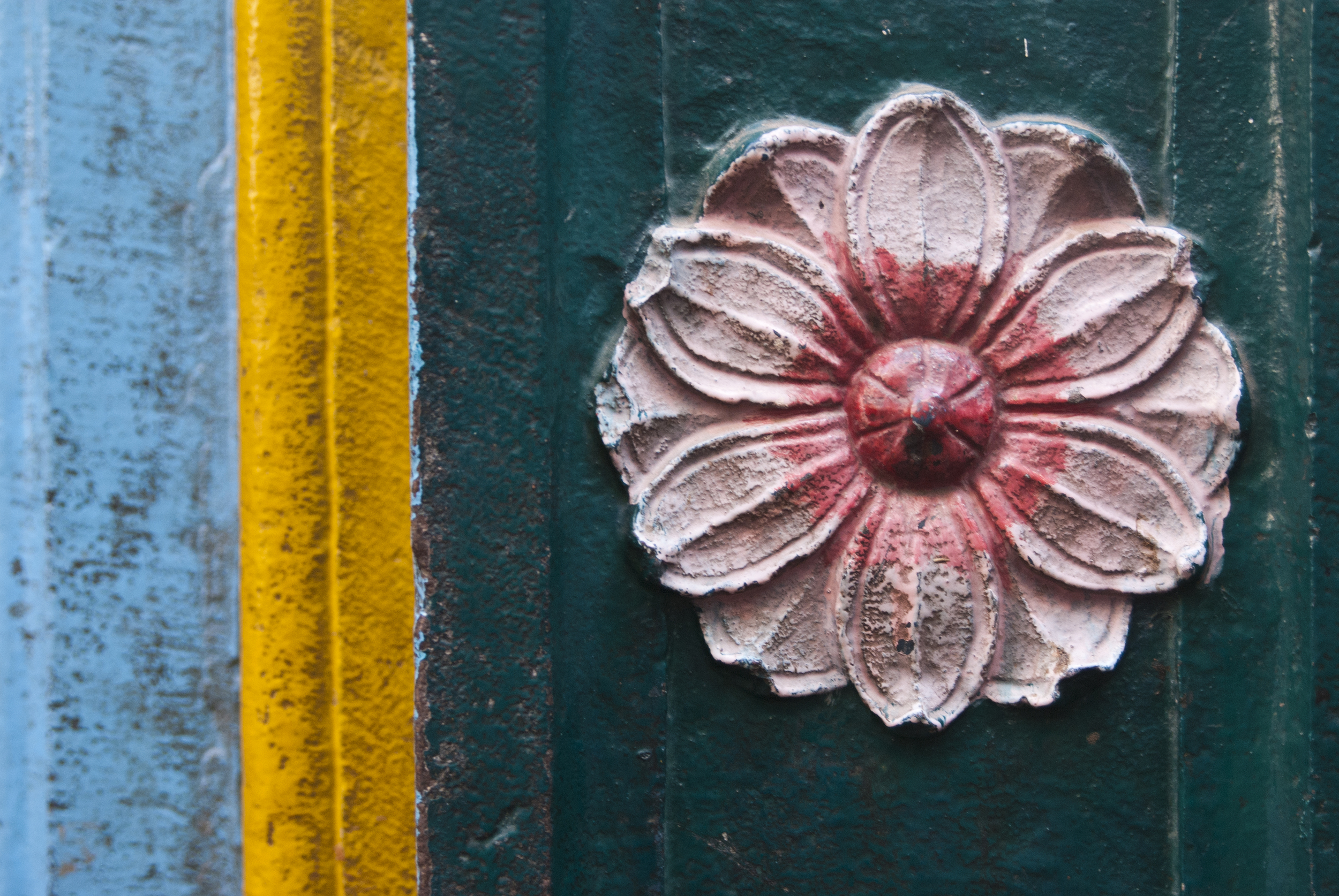 Colorful detail was found all around the walls of the city. 