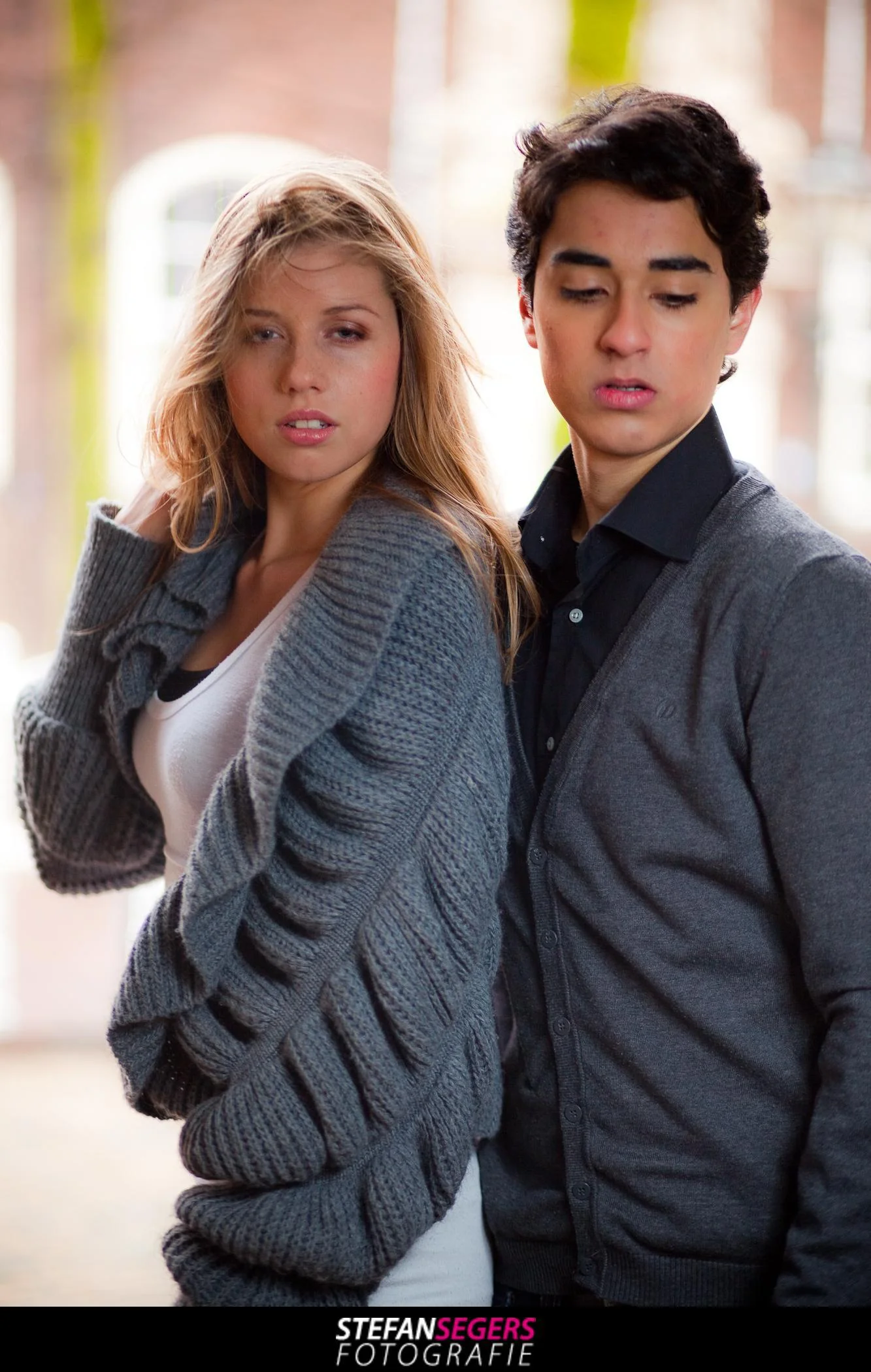 Model Sue Ann en Dave onder Scheve Jan