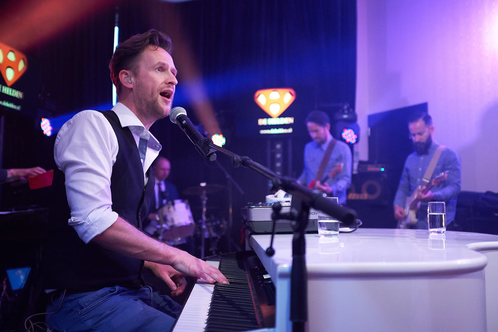 De X100F beschikt over een diafragma van F2 waardoor hij goed in te zetten is bij feesten en concerten