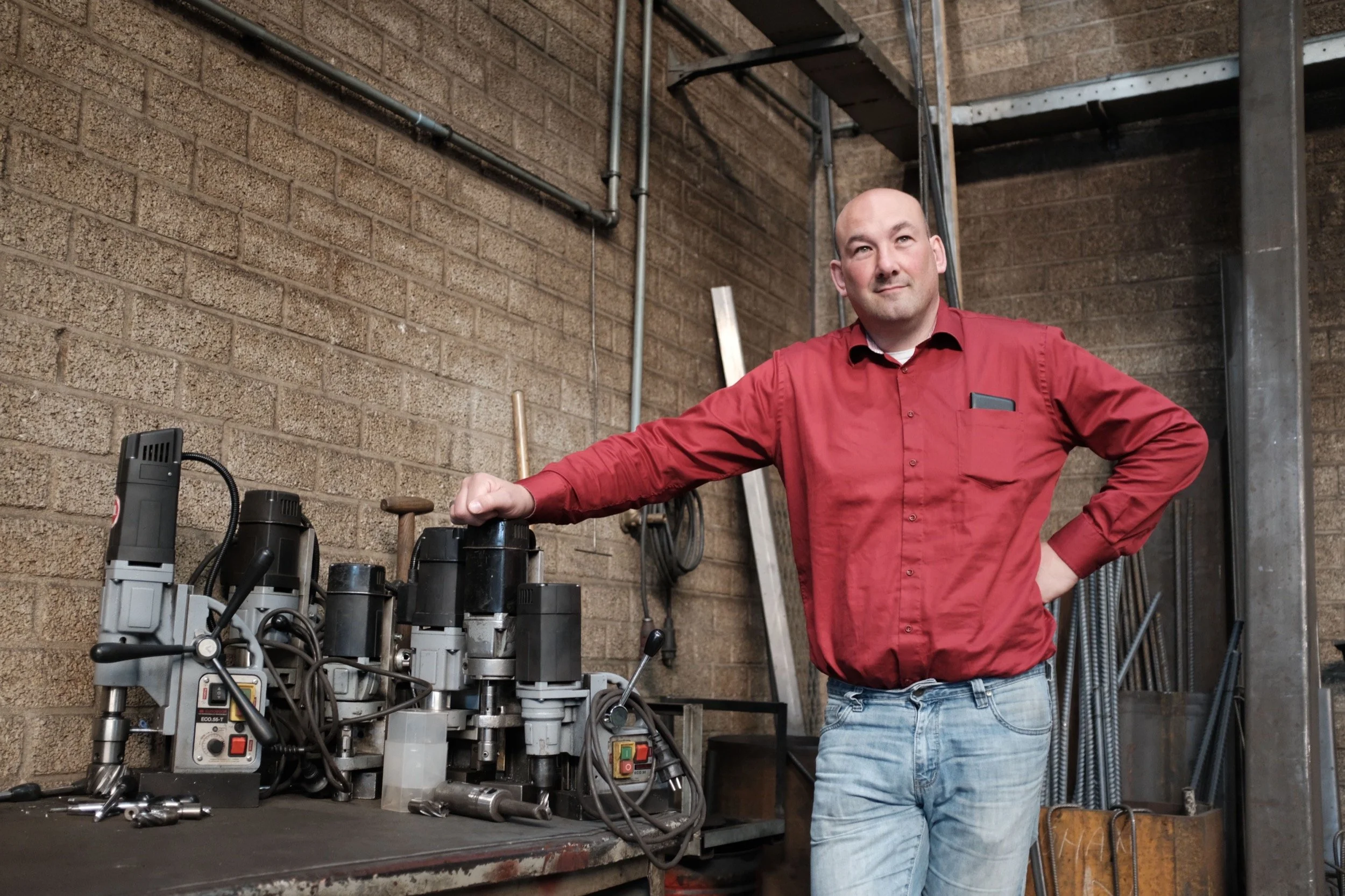 Portret in een fabriek