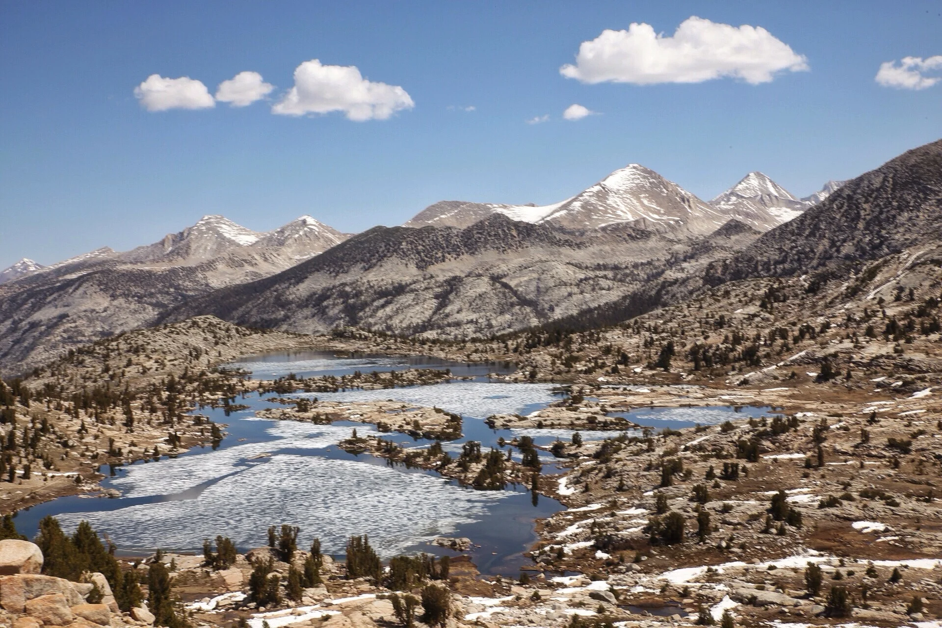 Mile 867. Northern view from Selden Pass