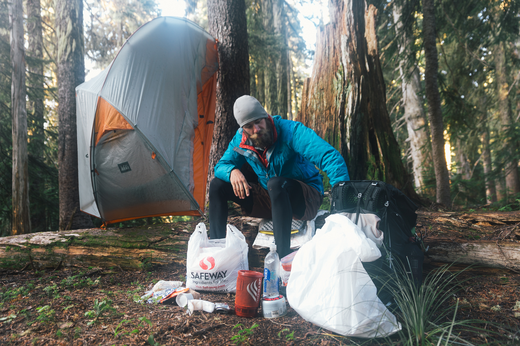 Dan decided to hang up his tent to let it dry while he ate breakfast. Who does that?