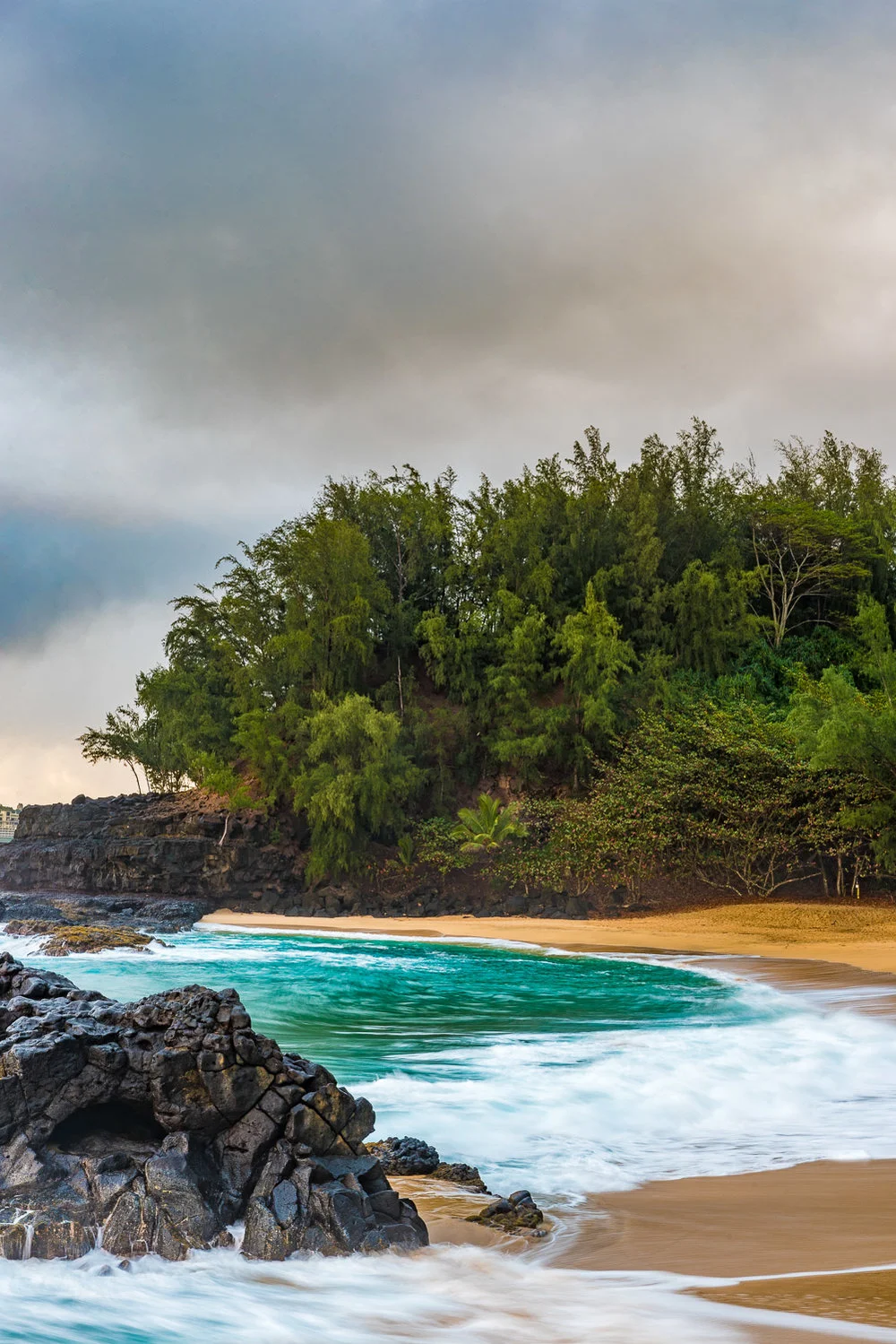 lumahai beach
