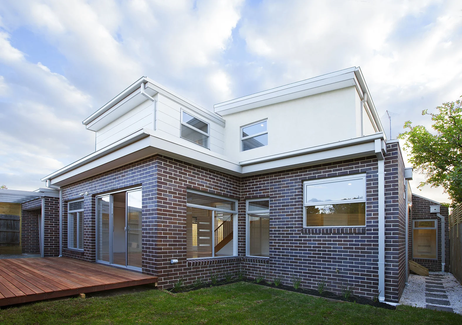 Elgar Rd-new photos (9).jpg