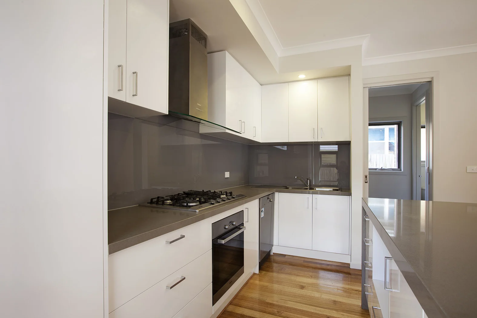 Elgar Rd-new photos (2).jpg