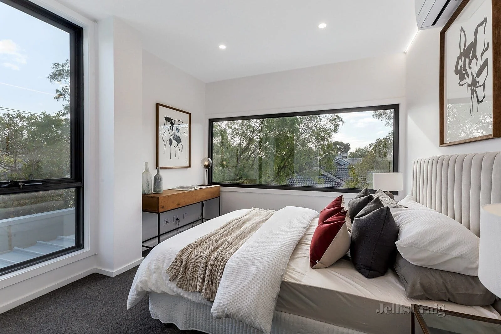 U1 Bedroom.jpg