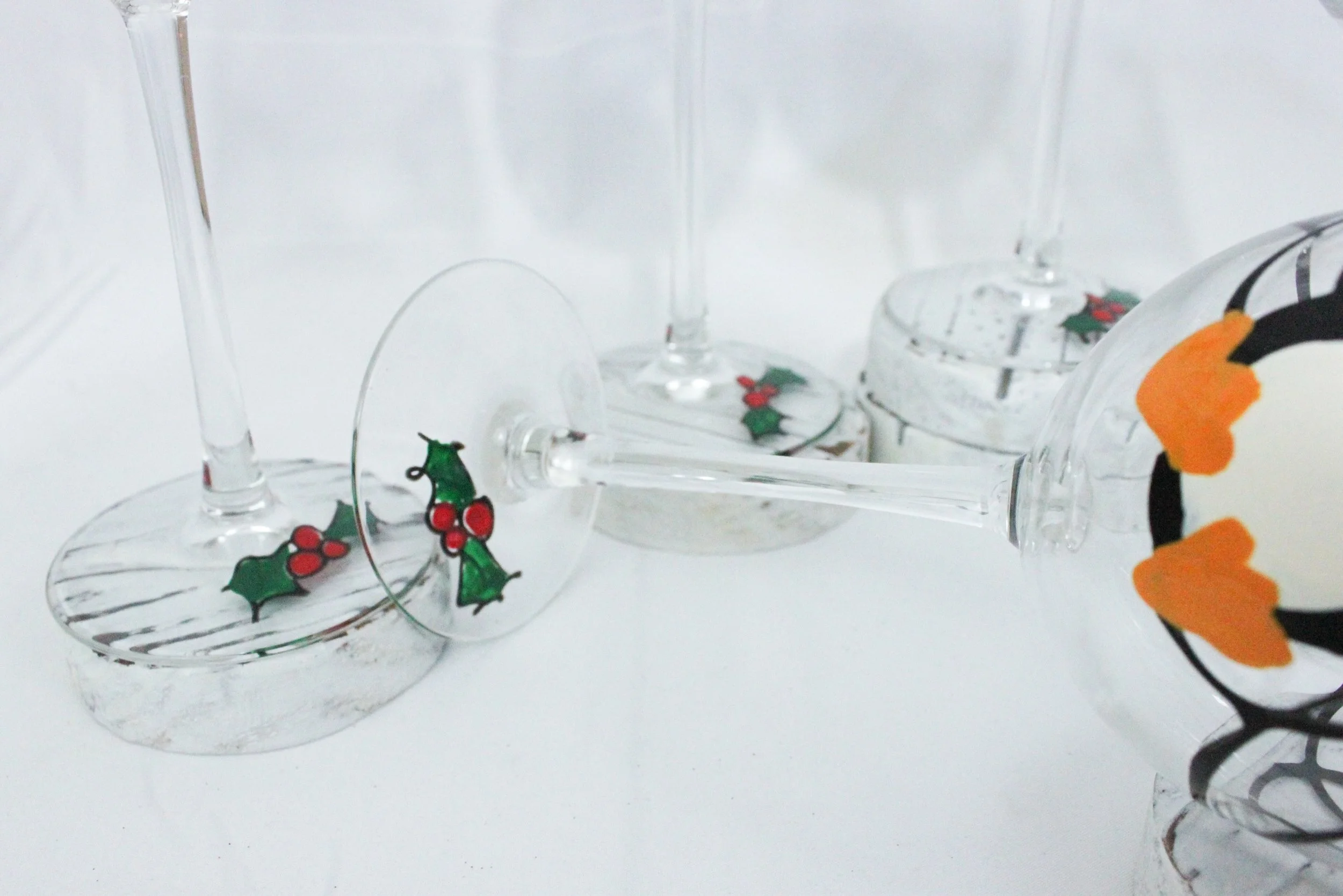 Amanda Lee Glassware display picture 1