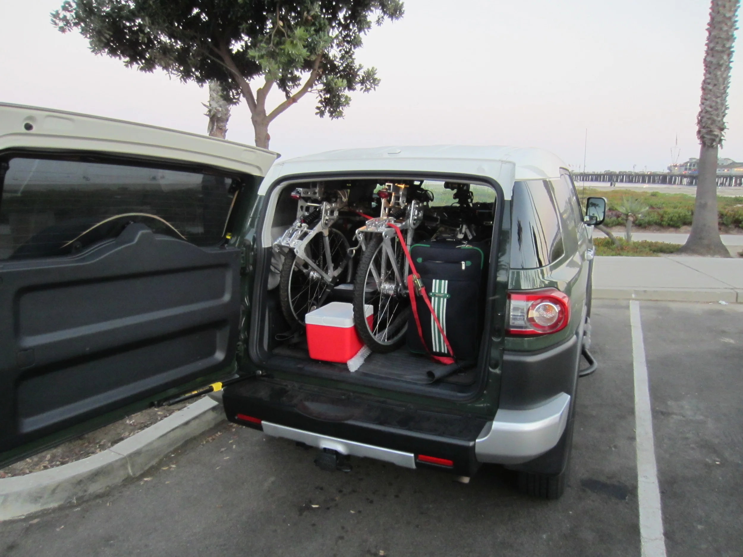 2 Trikes in an FJ Cruiser