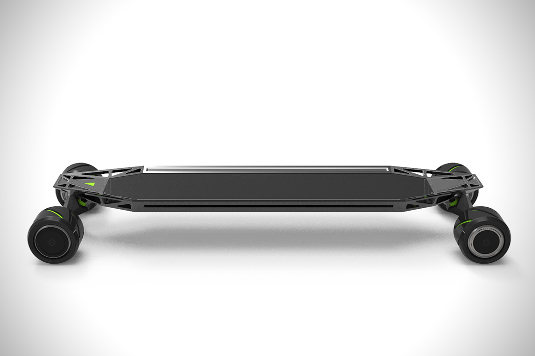QU4TRO Electric Longboard