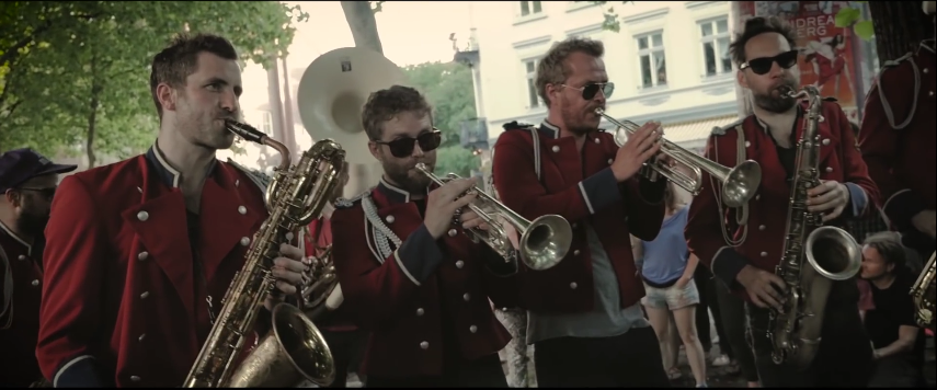 UNDERGROUND - Band Version