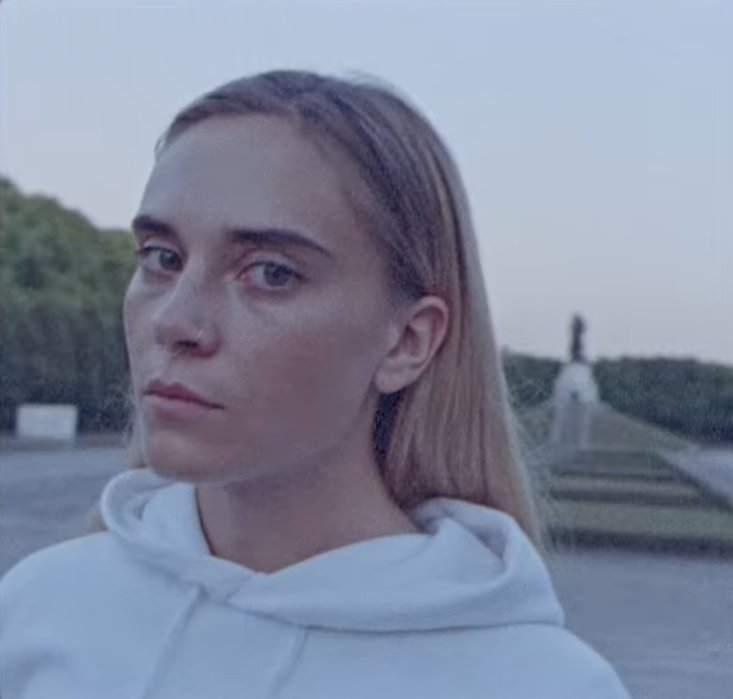 Mavi Phoenix - Quiet