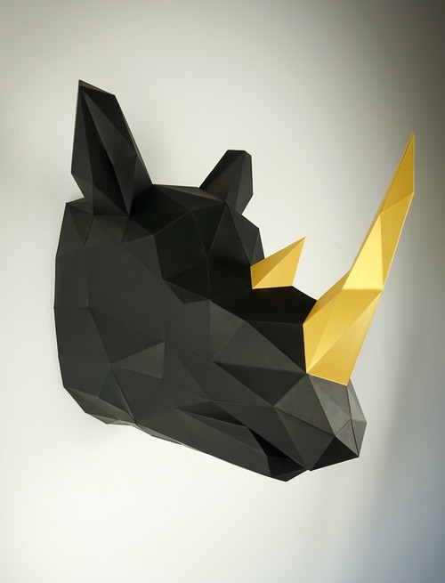 Rhino-schwarz-gold.jpg