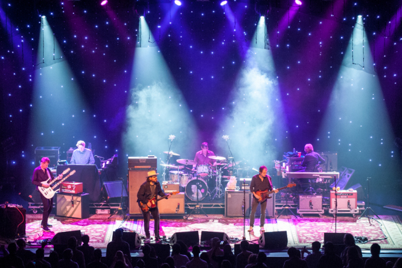  Wilco - Star Wars Tour; Photo: Andrew Blackstein; Lighting Design: Jeremy Roth 