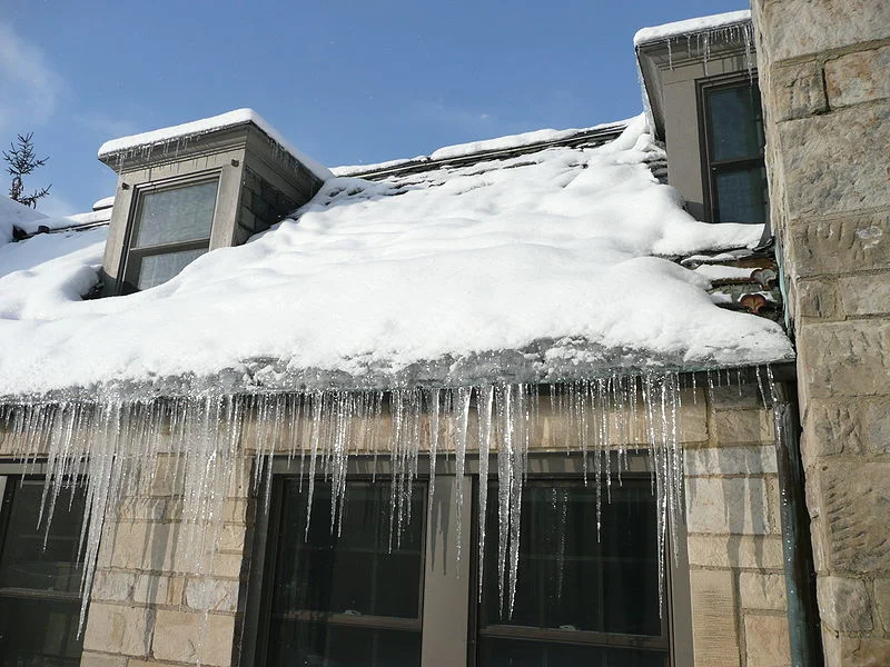 Ice Damming.jpg