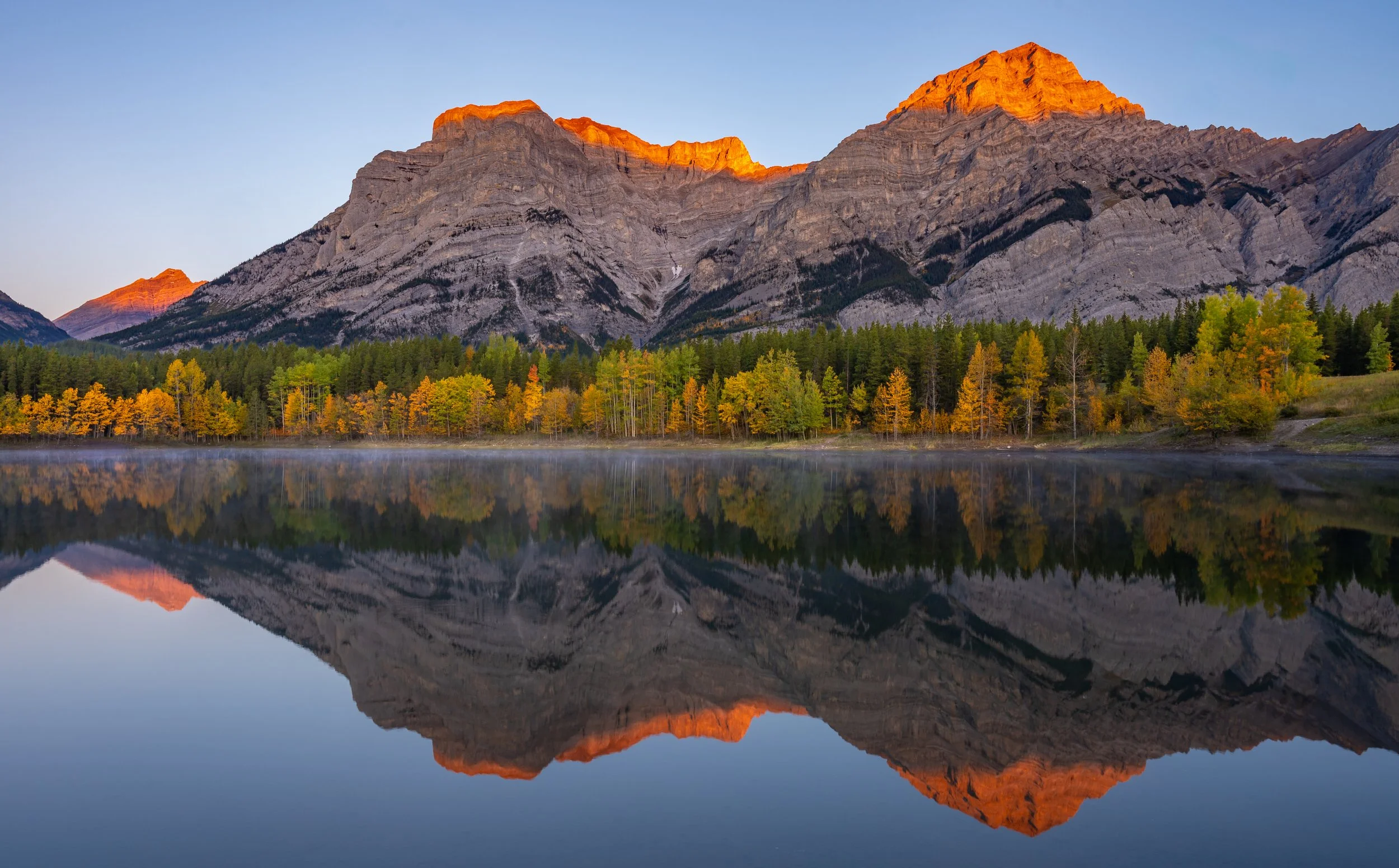 Canadian_Rockies_WedgePond_Sunrise.jpg