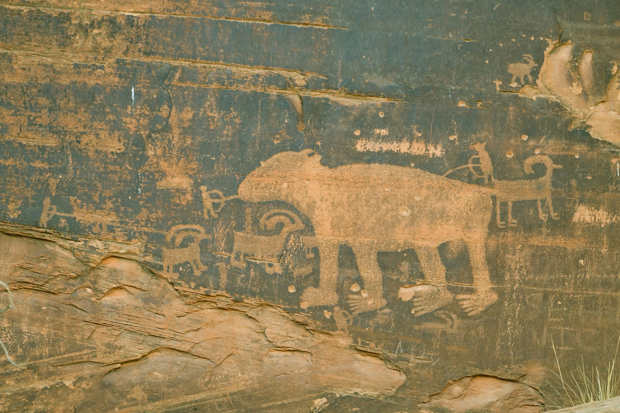 Moab_Petroglyphs1_PhotoTour_2023.jpg
