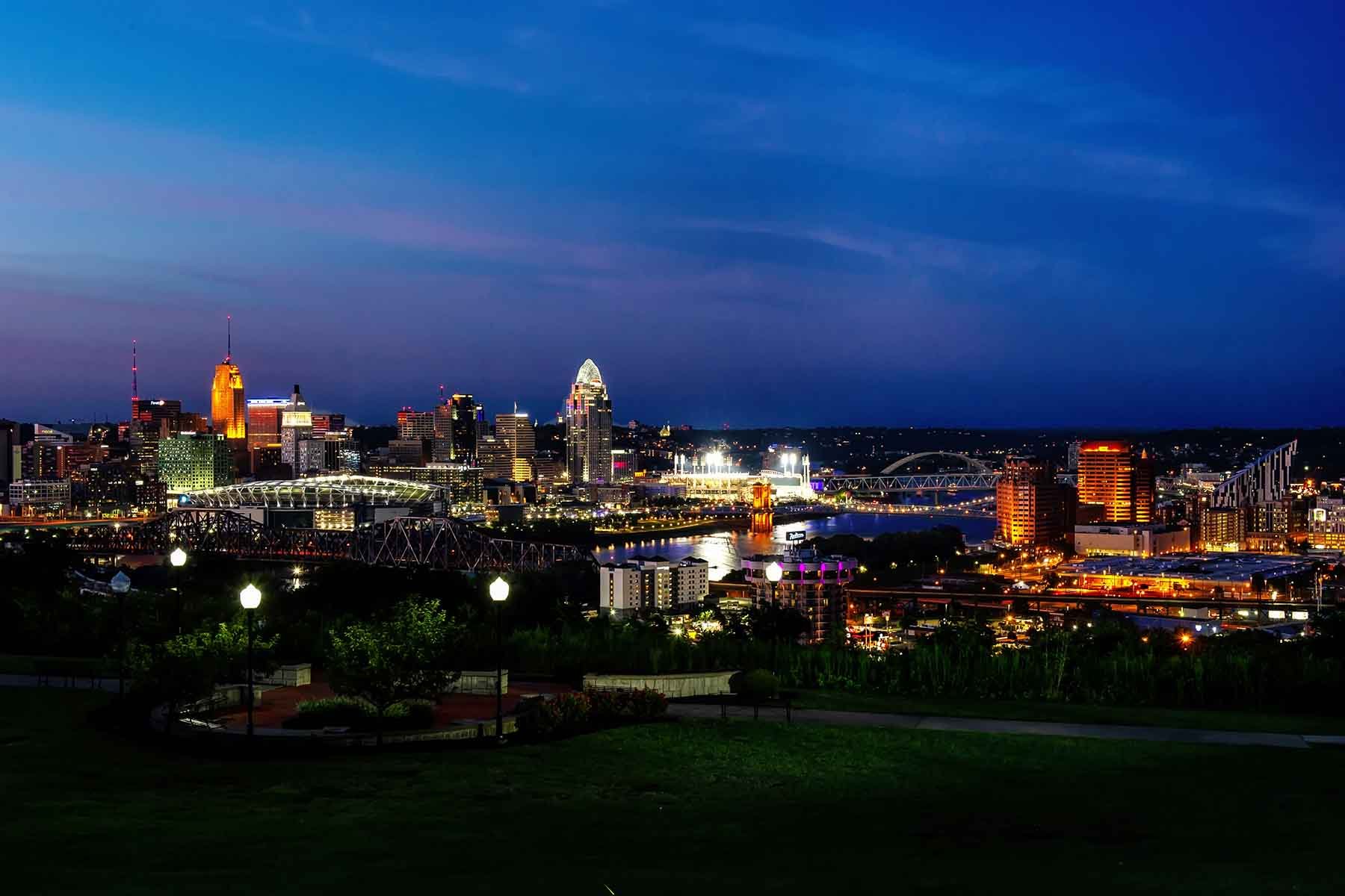 Cincinnati Skyline, Devou Park, Cincinnati ohio, convington kentucky
